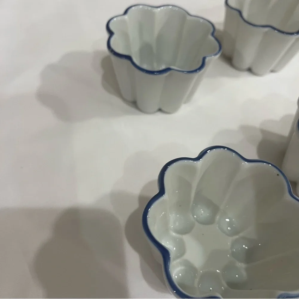 Vintage Fluted Jello/Flan Molds Set of 4 White Ceramic w Blue Rim